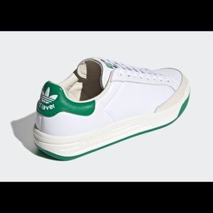 ADIDAS RON LAVERS BRAND NEW